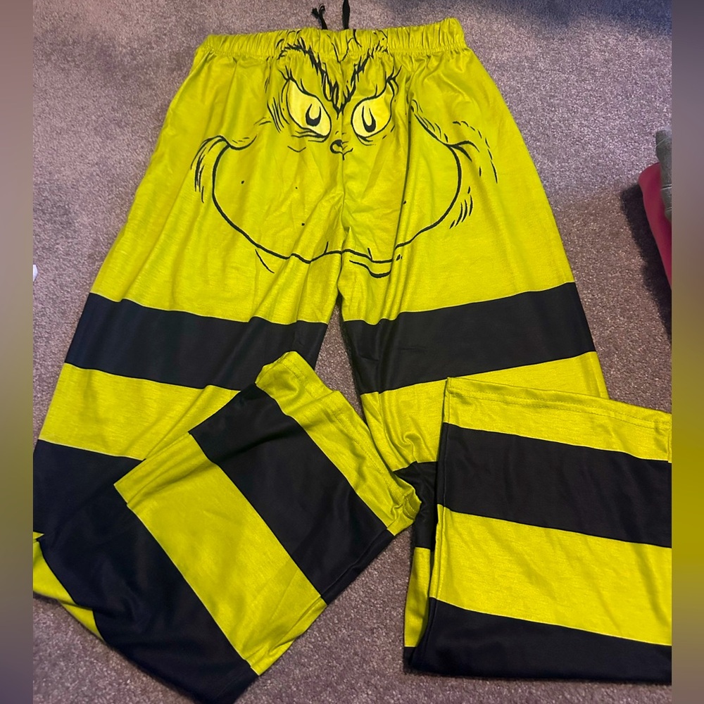 NWOT Grinch PJ pant youth